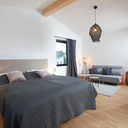 Villa 48 Mayen